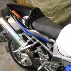 gsxr3.jpg