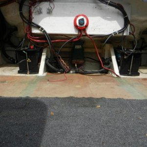 2800 SX bilge 2.jpg