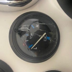 Checkmate Oil Gauge.jpg