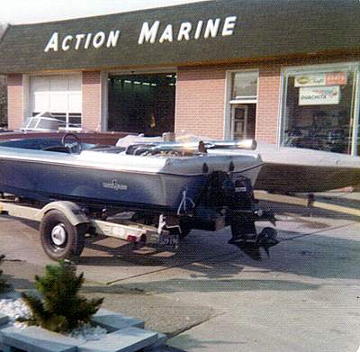 John's 91 MPH 1972 Checkmate 18ft Jetmate Inboard Outboard