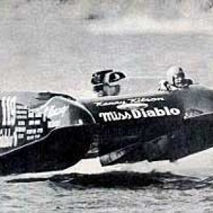 boat7512