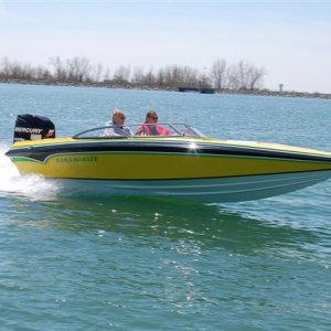 Powerboat Test 2100 Pulsare