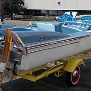 306884_10151036581289337_734273967_n