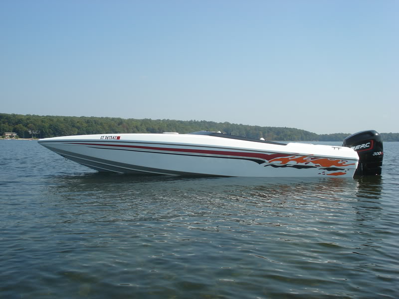 boat07027.jpg